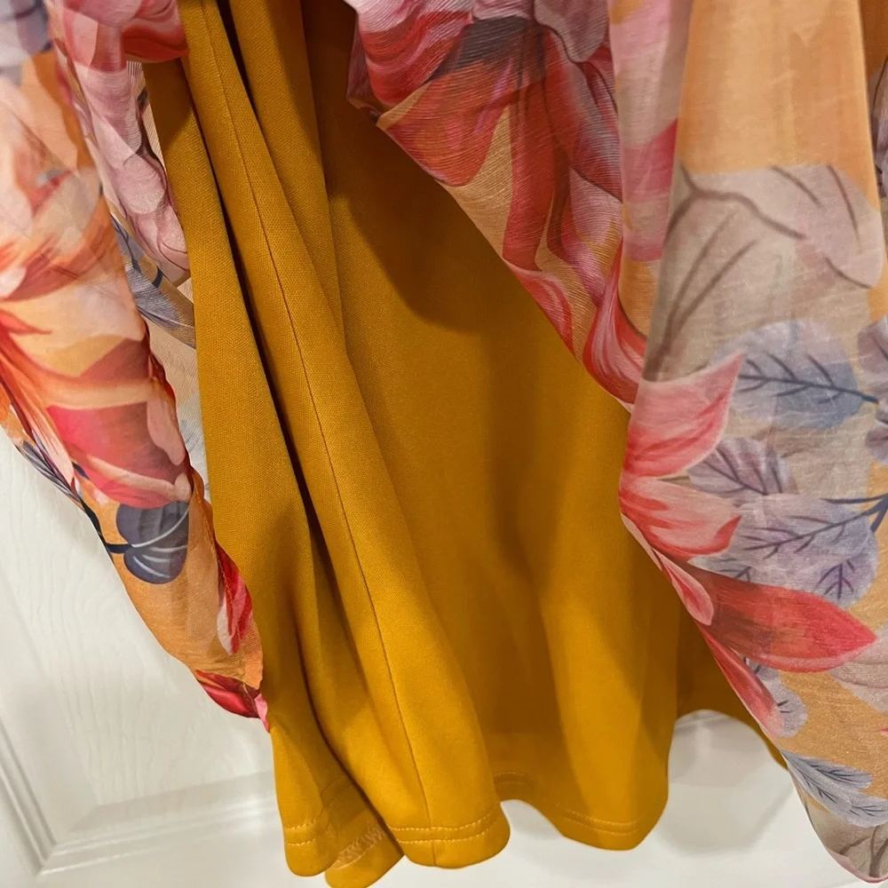 Sold NEW chiffon mock neck elegant floral puff sleeve dress - Picture 5 of 7